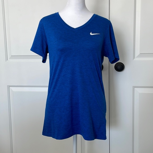 Nike Dri-Fit Tee Size S - Picture 1 of 5